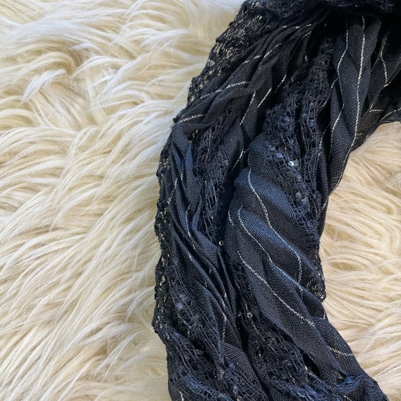 Metallic Sparkle eyelet infinity scarf - Picture 2 of 8